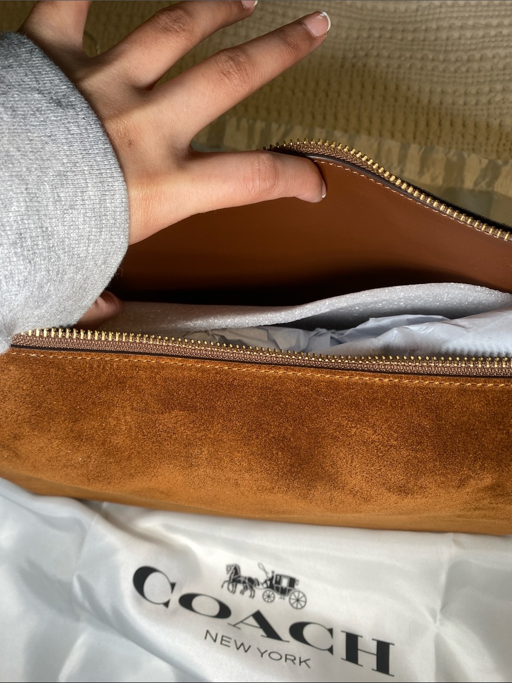 NWT Coach Suede Lola Shoulder Bag in Warm Brown Suede🐻 - Picture 11 of 14